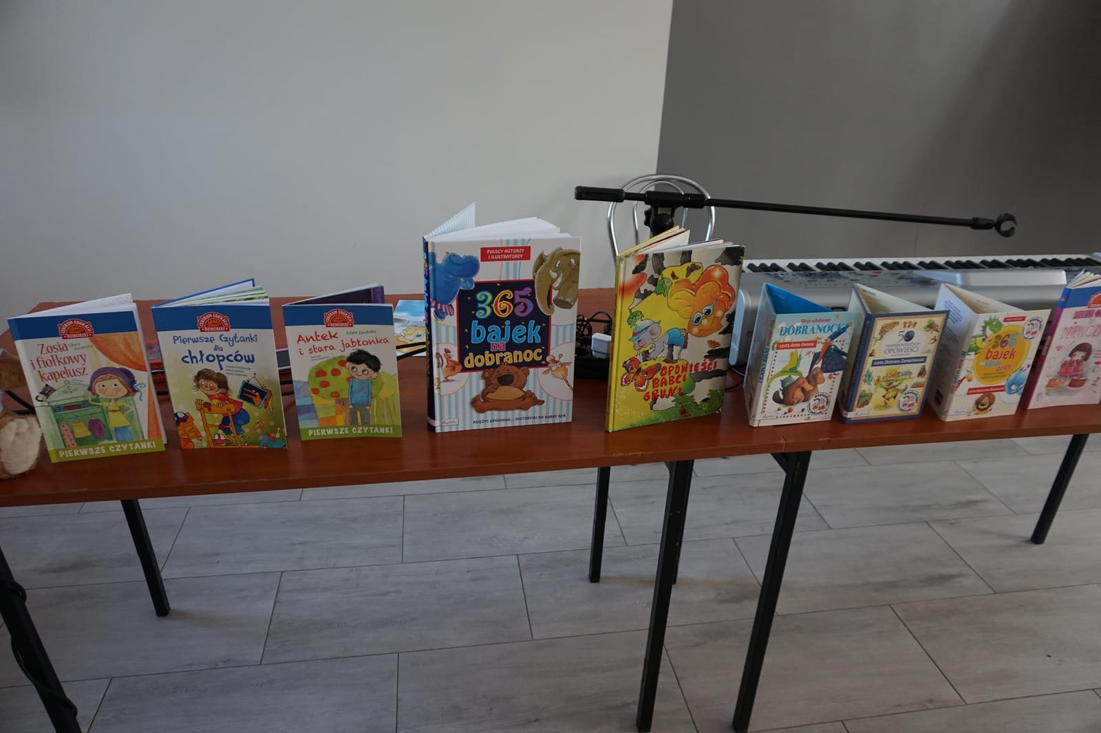 Spotkanie literacko-muzyczne "Śpiewająca biblioteka" — zdjęcie 1