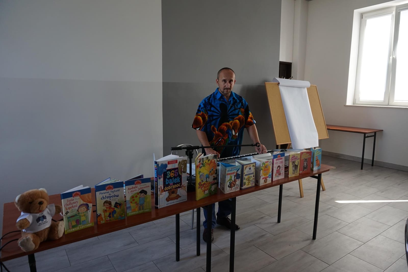 Spotkanie literacko-muzyczne "Śpiewająca biblioteka" — zdjęcie 4