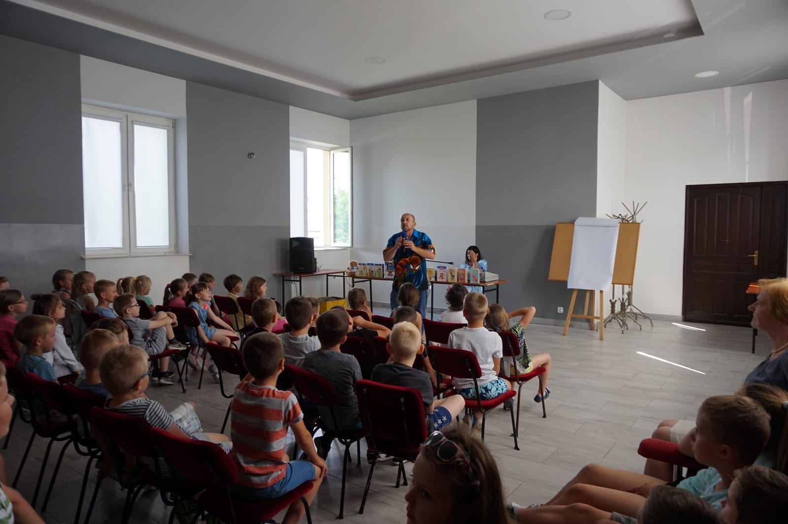 Spotkanie literacko-muzyczne "Śpiewająca biblioteka" — zdjęcie 14